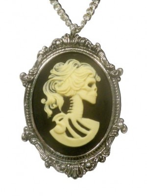 Gothic-Lolita-Skull-Cameo-Ivory-on-Black-in-Victorian-Frame-Pewter-Pendant-Necklace-Fashion-Jewelry-0